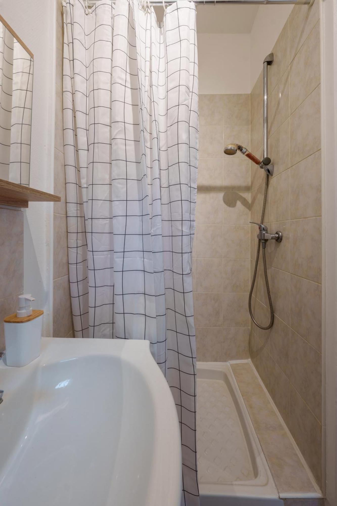 Apartment Cosy Proche De La Gare *